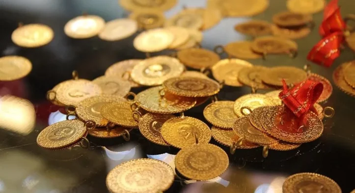 Altında Haftanın İlk Sürprizi: Gram Fiyatı 4 Bin TL’yi Aştı, Çeyrek ve Cumhuriyet Rekora Koşuyor
