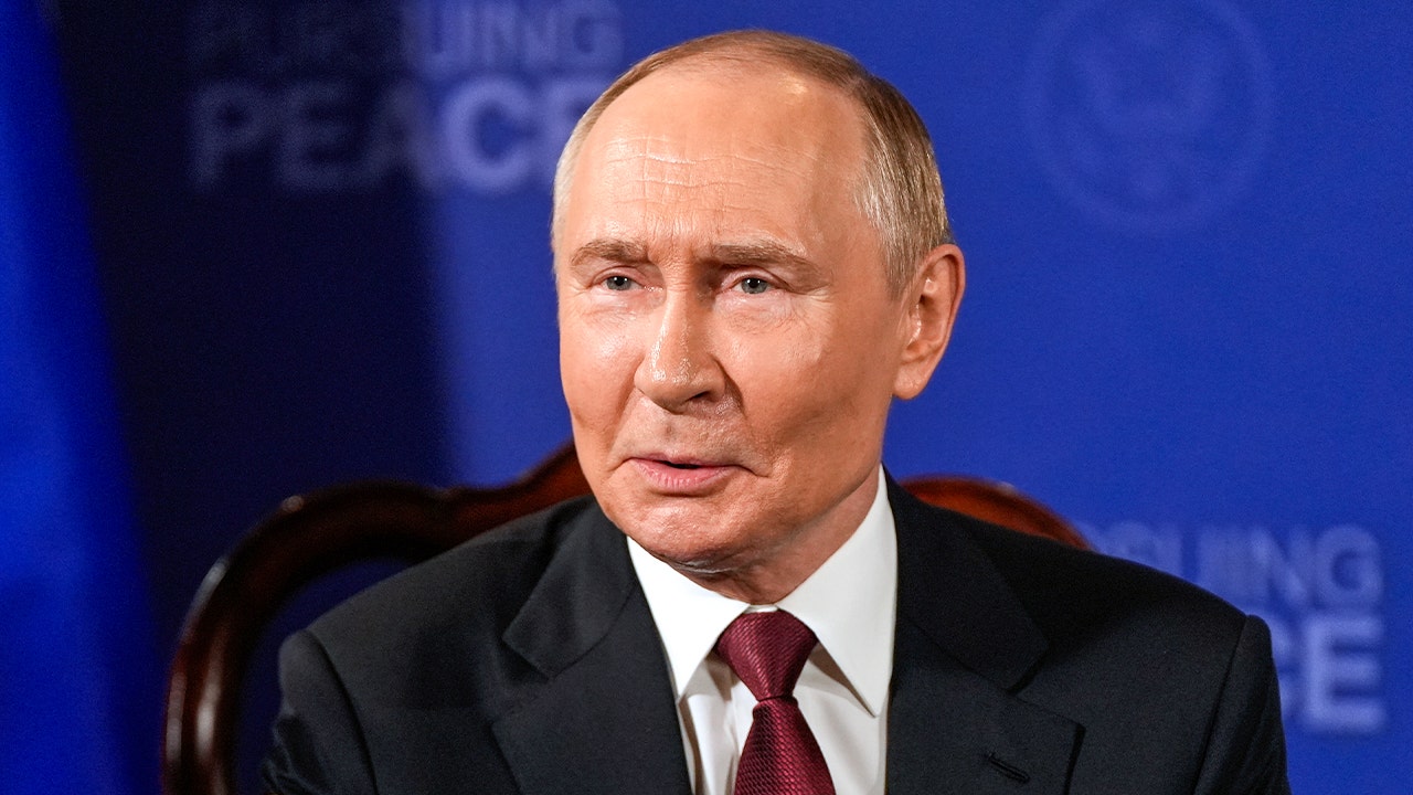 Putin ve Trump'ın Zirvesinde Medya Soru Yağmuruna Tutuldu